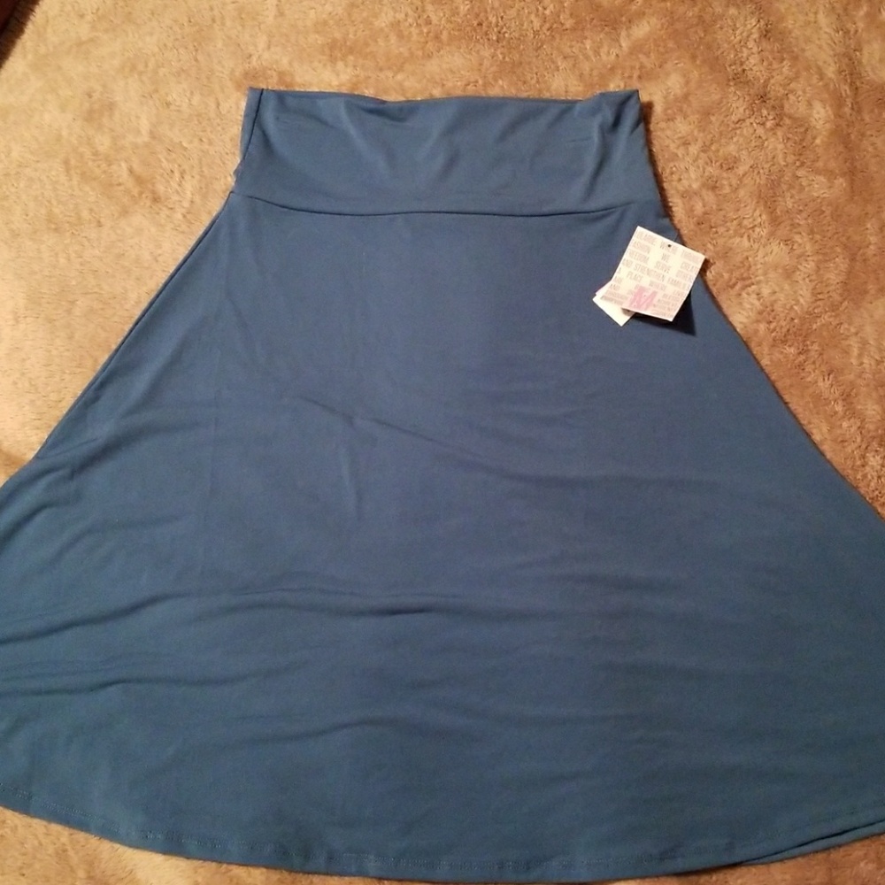 Lularoe silky Azure, Medium